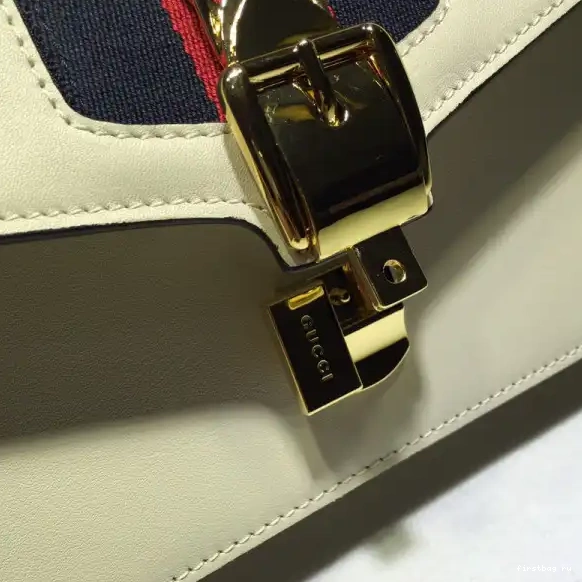 First bag ru Gucci Sylvie 0515